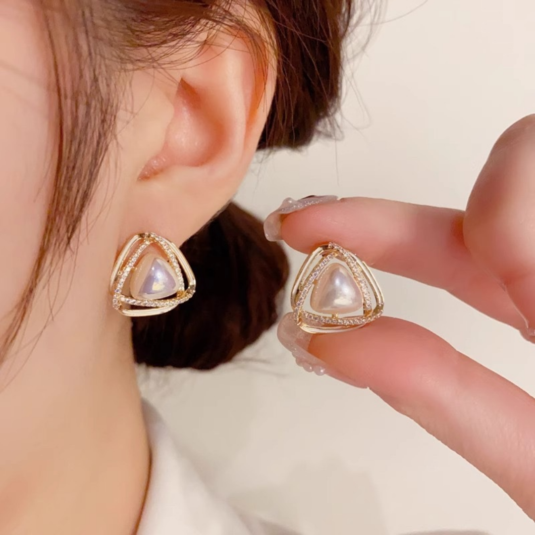Luxury Triangle Pearl Stud Earrings