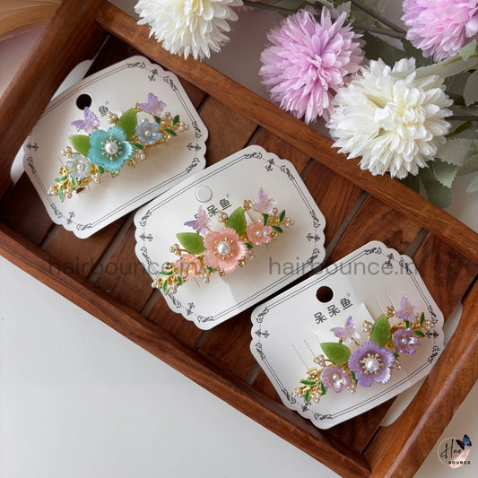 Pastel Garden Floral Pearl Center Clip