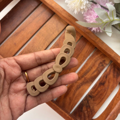 Elegant Loop Matte Banana Clip - Large