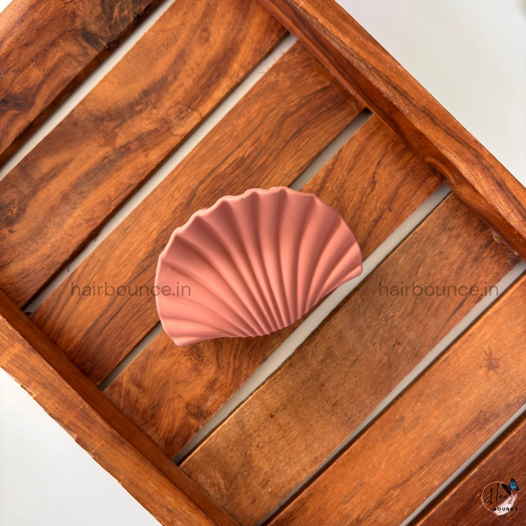 SeaShell Matte Hair Claw - Medium