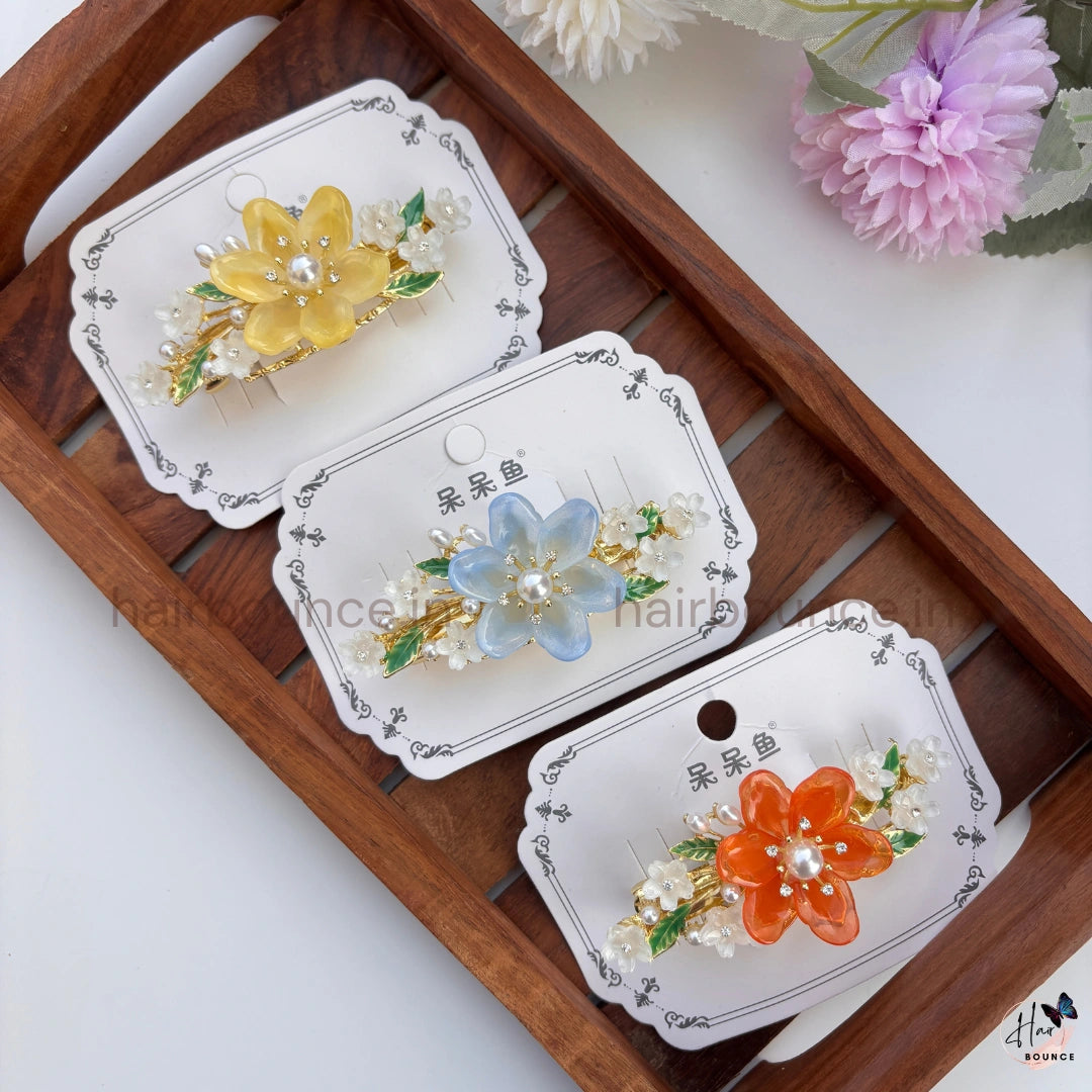 Radiant Blossom Pearl Hair Barrette – Elegant Floral Clip