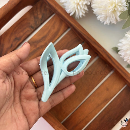 Tulip Grace Hair Claw – Medium