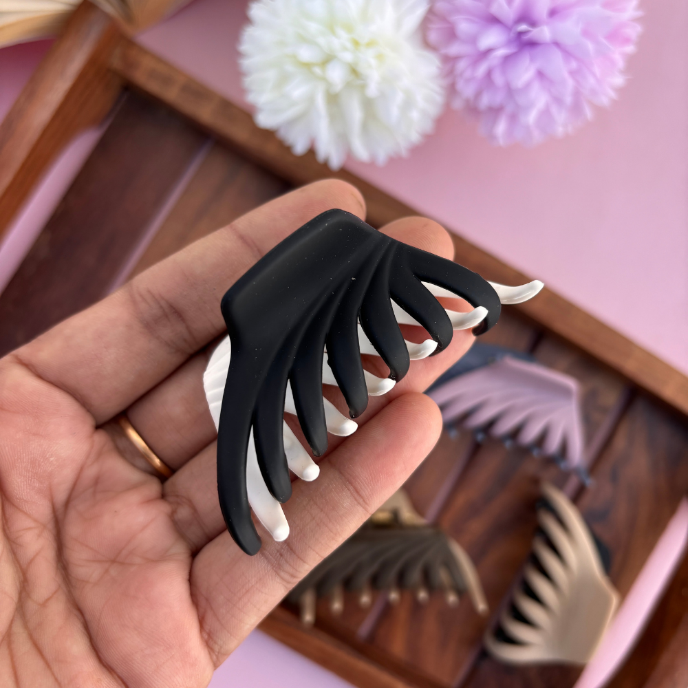 Dual Colour Lined Hair Claw - Medium