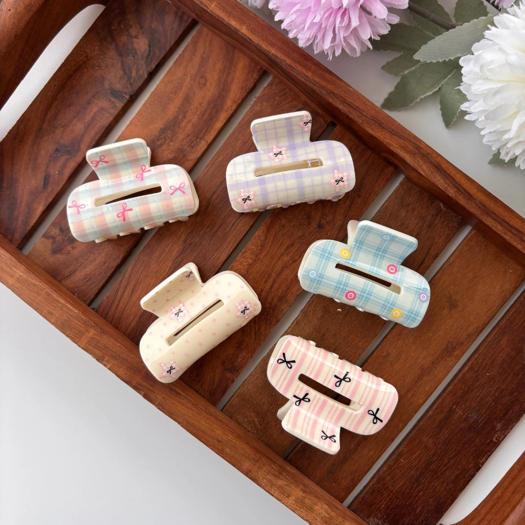 Pastel Bow Printed Hair Claw – Medium