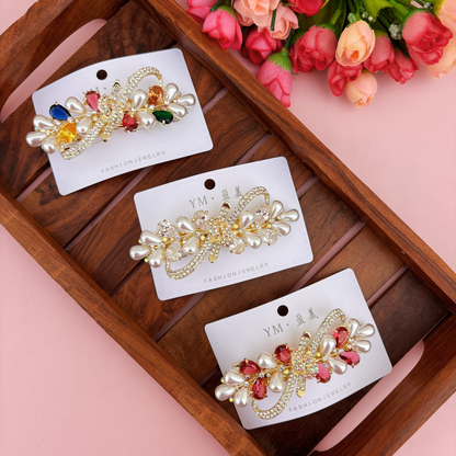 Knotted Pearl Stone Center Clip