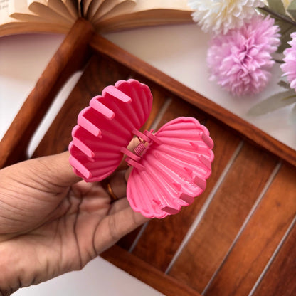 Matte Shell Hair Claw – Medium