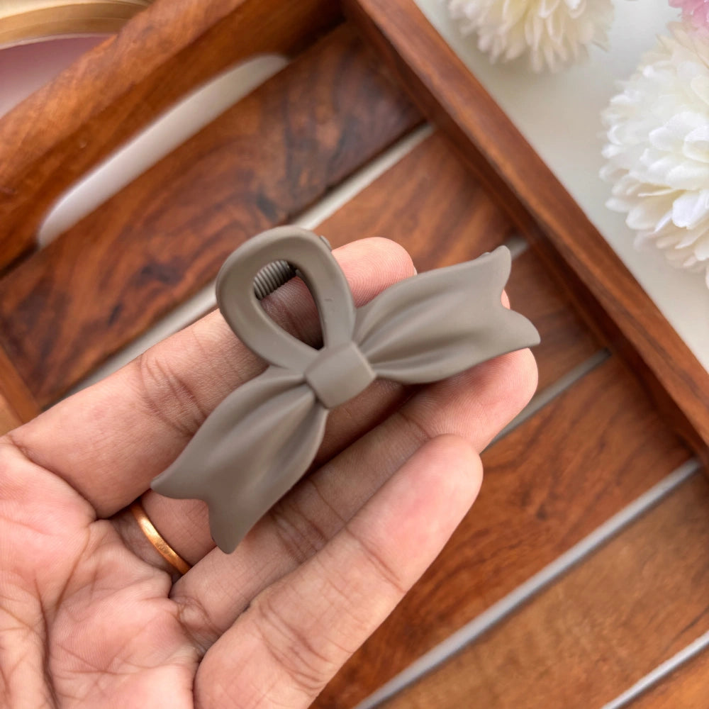 🎀 Pastel Bow Hair Claw – Medium