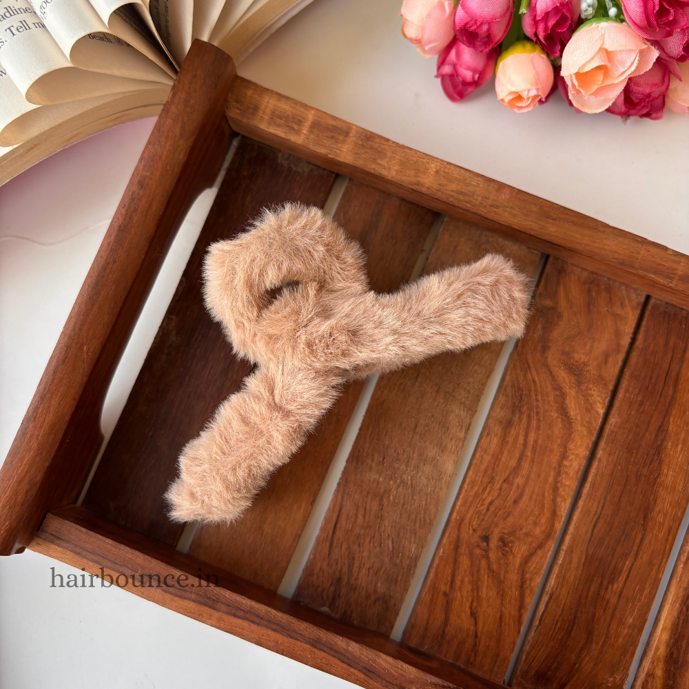 Plush Knot Hair Claw – Large
