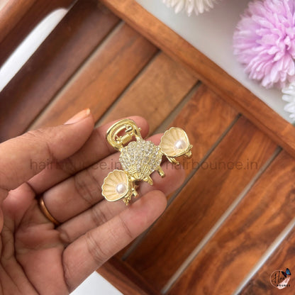 Royal Seashell Pearl Premium Metal Hair Claw – Medium