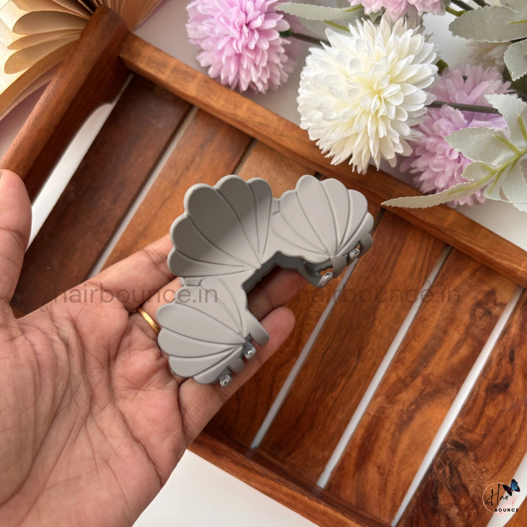 Matte Seashell Hair Claw – Large