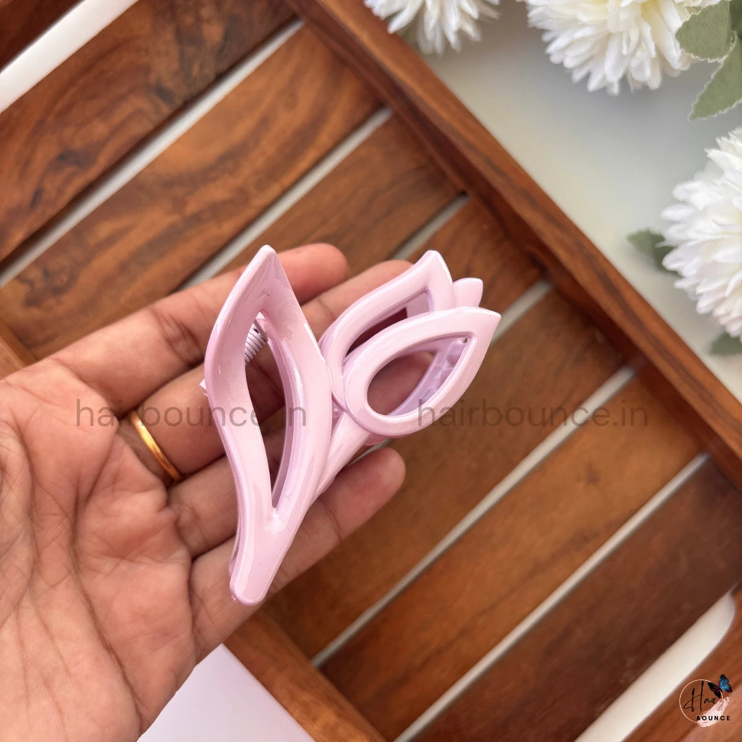 Tulip Grace Hair Claw – Medium