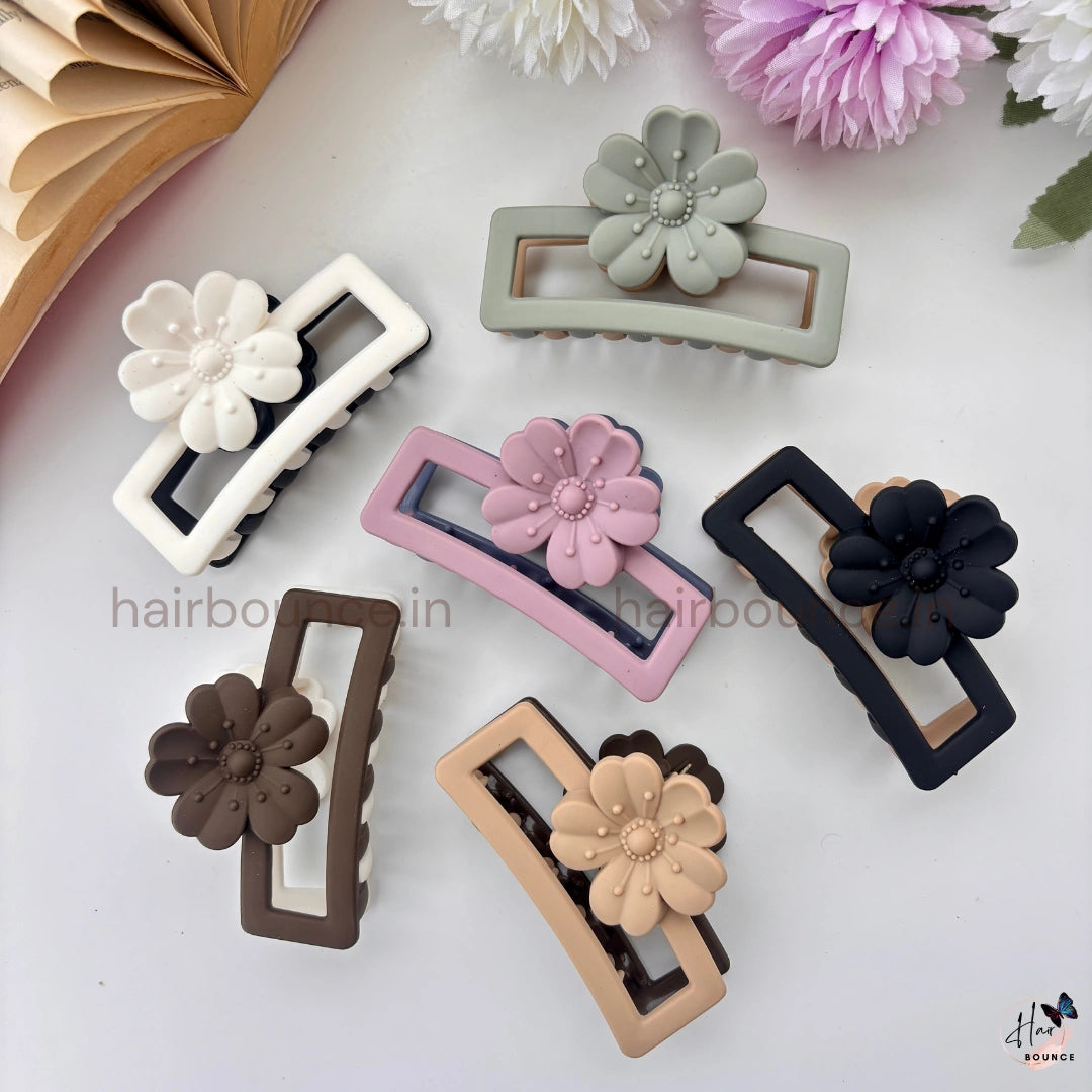 Dual-Colour Seeded Flower Rectangle Hair Claw – Medium