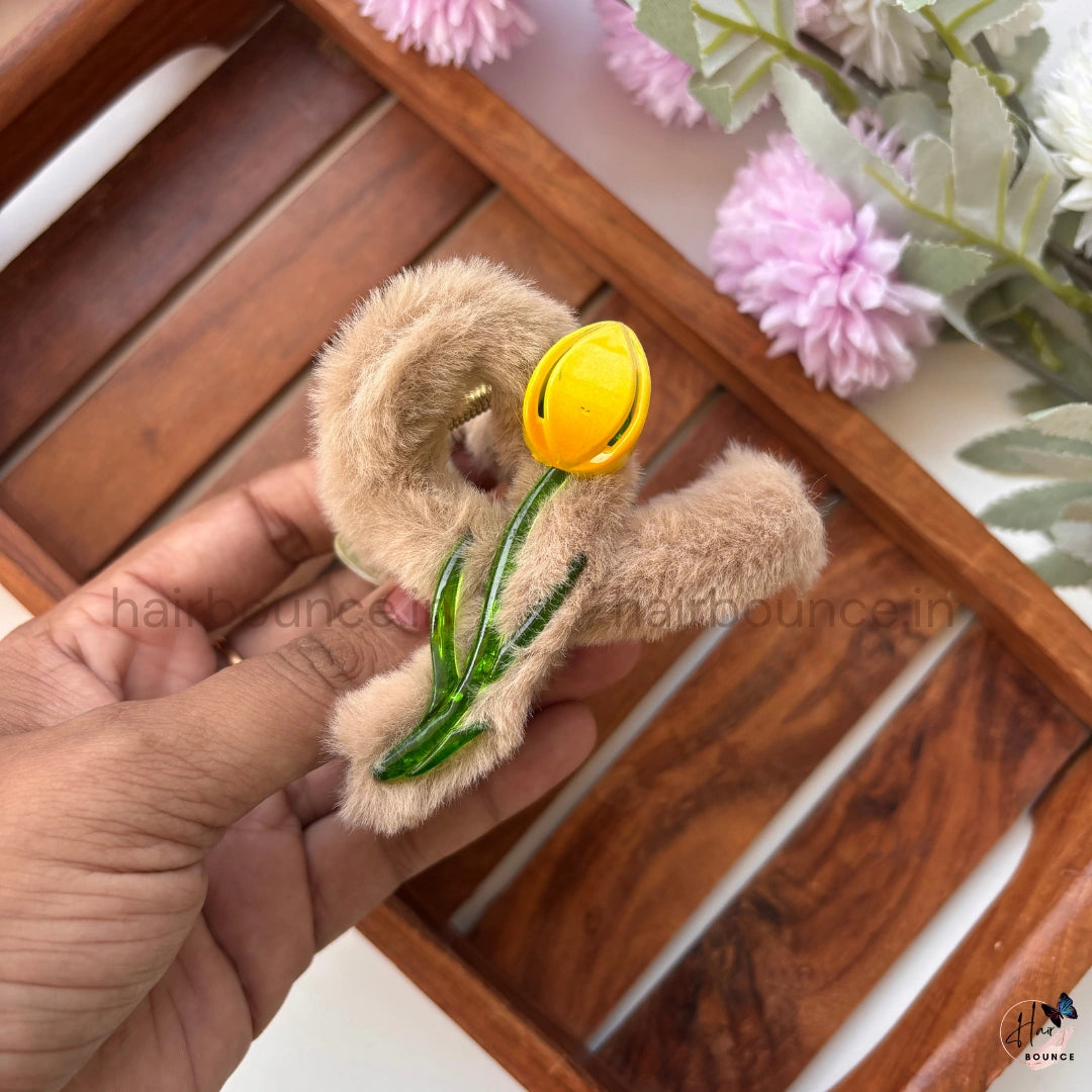 Shiny Tulip Fur Hair Claw – Large
