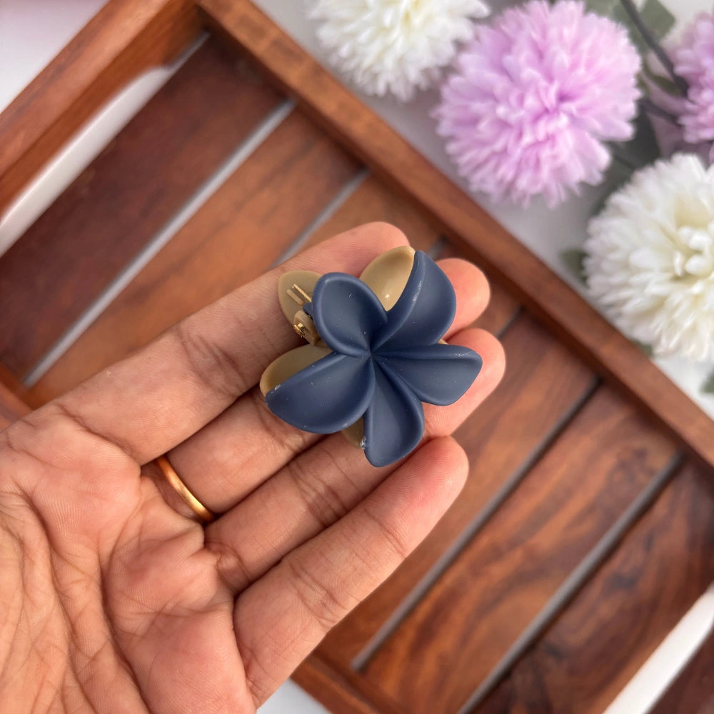 Dual Colour Lilly Hair Claw - Small