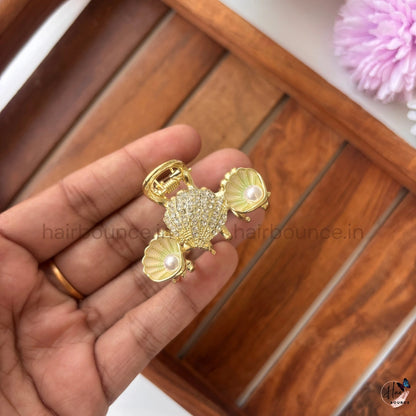 Royal Seashell Pearl Premium Metal Hair Claw – Medium