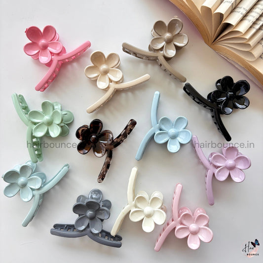 Daisy Stem Hair Claw – Medium