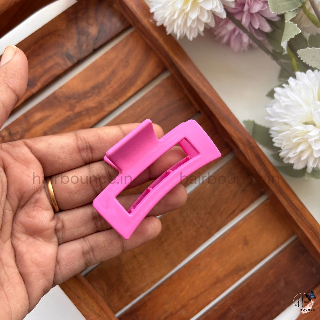 Minimalist Rectangle Hair Claw – Medium
