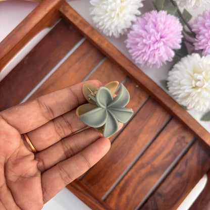 Dual Colour Lilly Hair Claw - Small