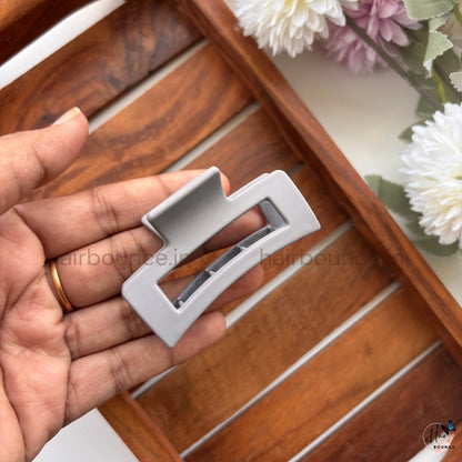 Minimalist Rectangle Hair Claw – Medium
