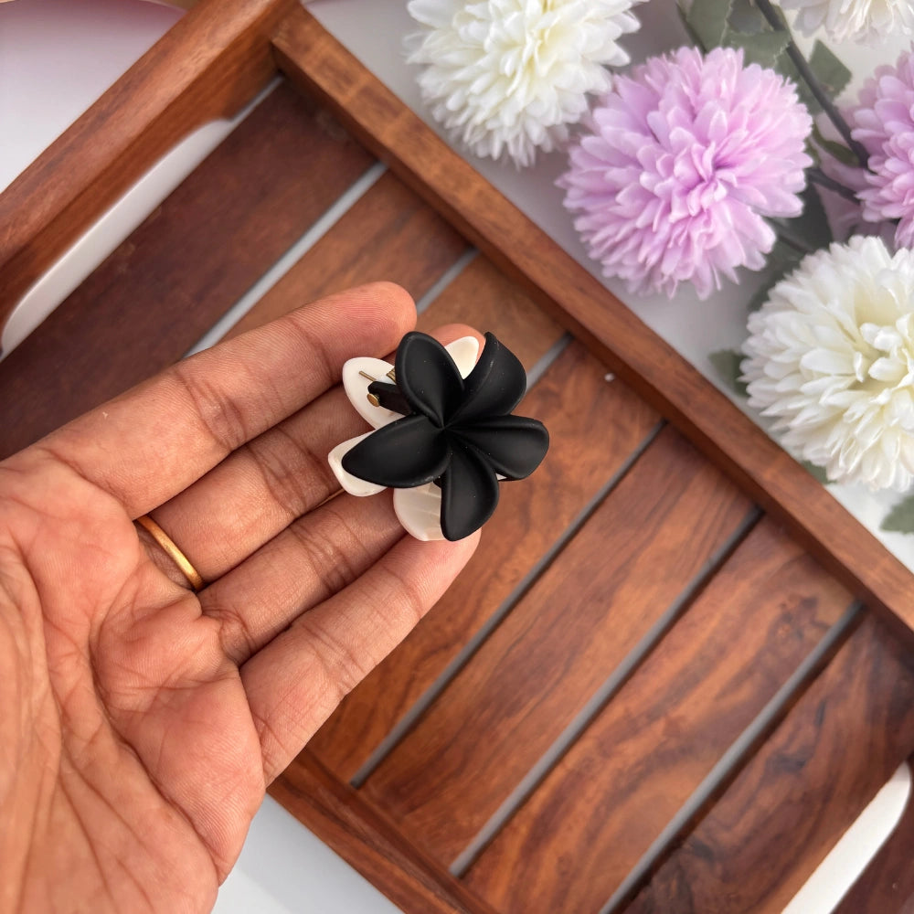 Dual Colour Lilly Hair Claw - Small