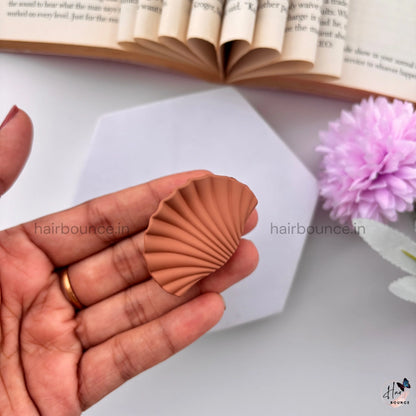 Nude Shade Shell Hair Claw – Small