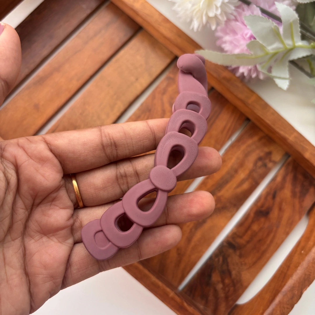 Elegant Loop Matte Banana Clip - Large