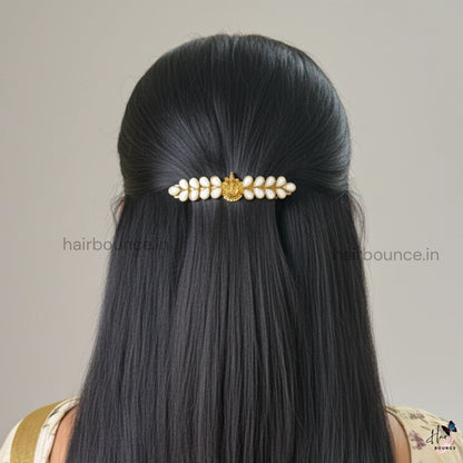 Divine Grace Kundan Center Clip