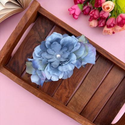 Pearl Petal Hair Claw – Large