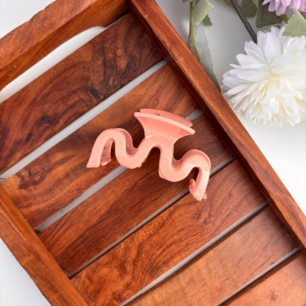 Wavy Hair Claw - Medium