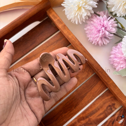 Glossy Wave Hair Clip – Medium