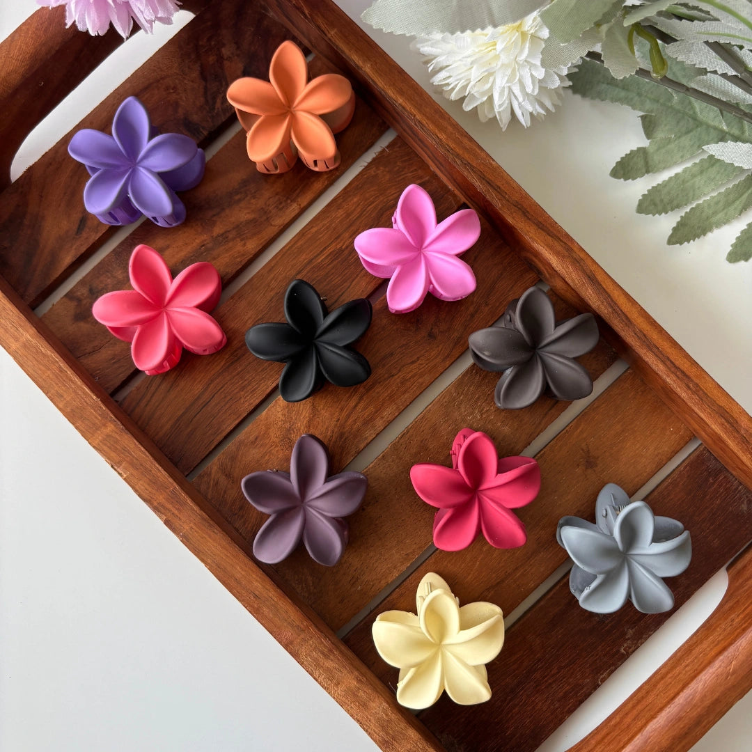 Bright Shades Lilly Flower Hair Claw - Small