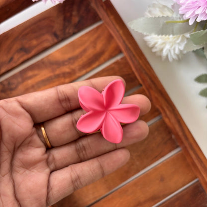 Bright Shades Lilly Flower Hair Claw - Small