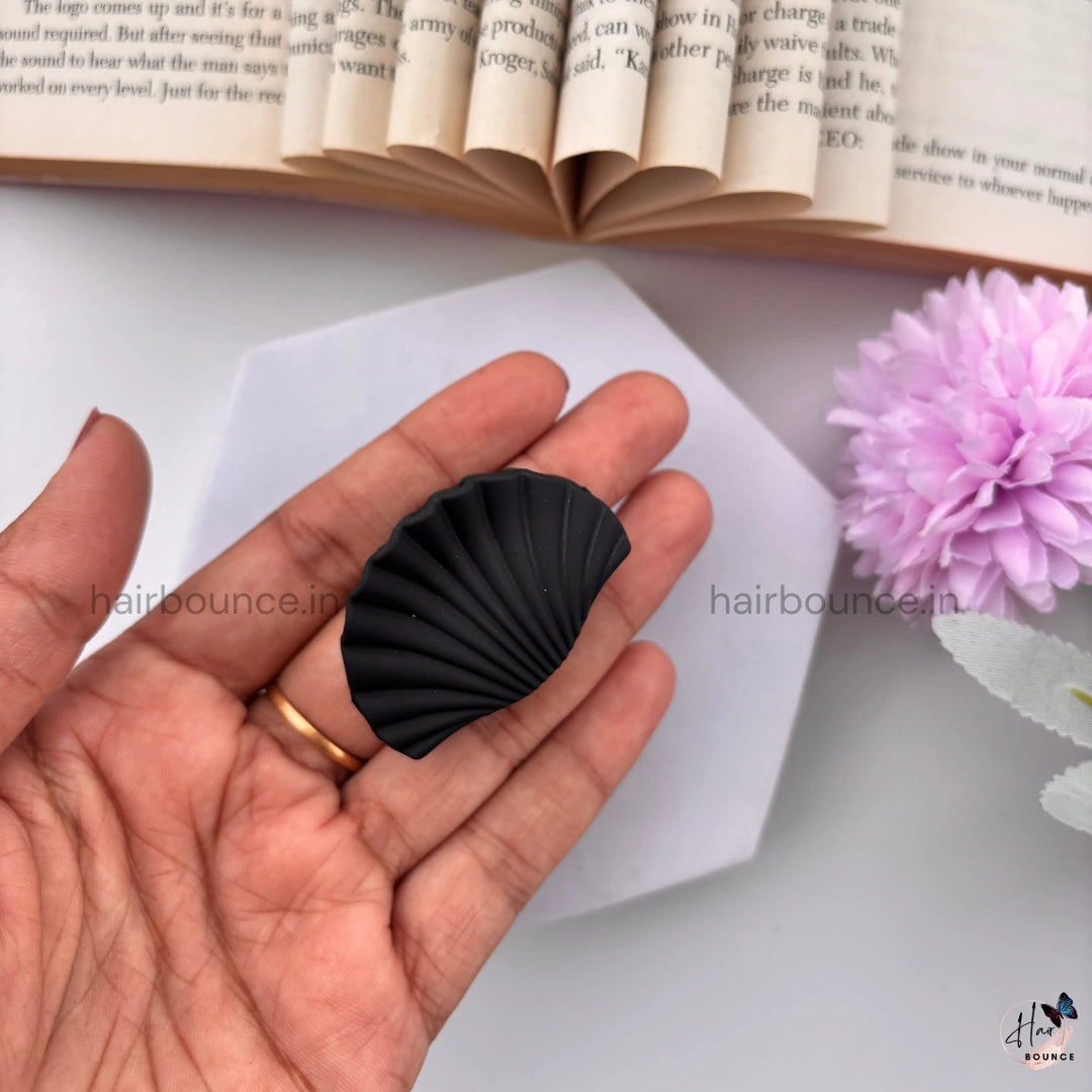 Nude Shade Shell Hair Claw – Small