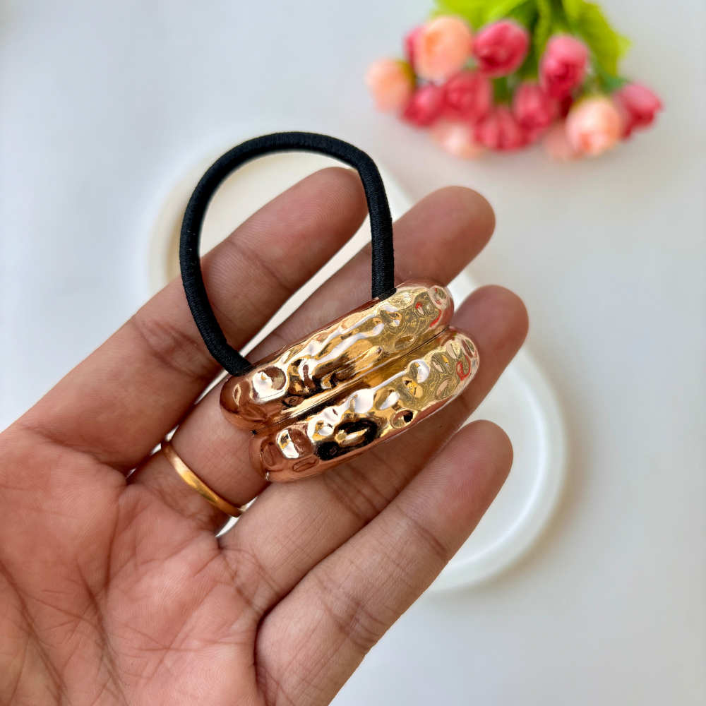 Double Curve Pony Cuff