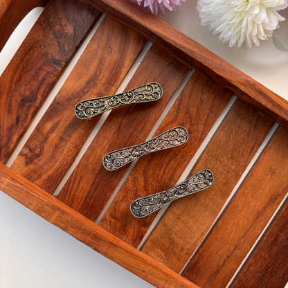 Antique Floral Curve Hair Clip