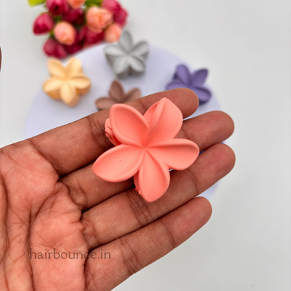 Lily Solid Colour Flower Hair Claw - Small