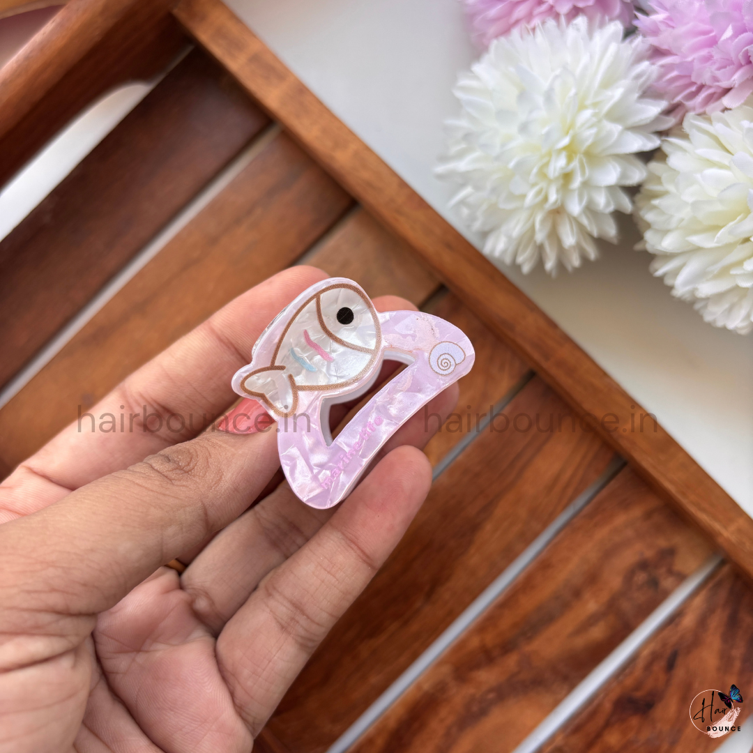Dreamy Pastel Ocean Cartoon Hair Claw – Medium