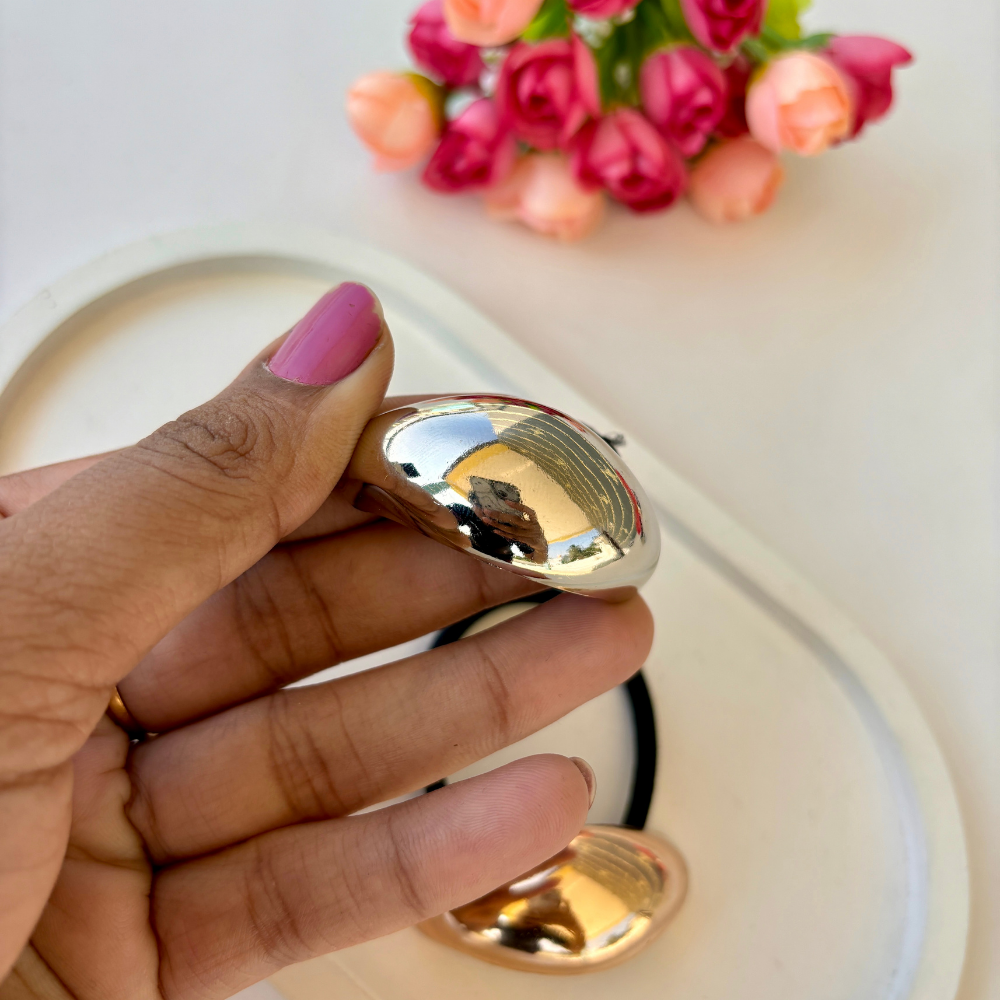 Single Curve Pony Cuff