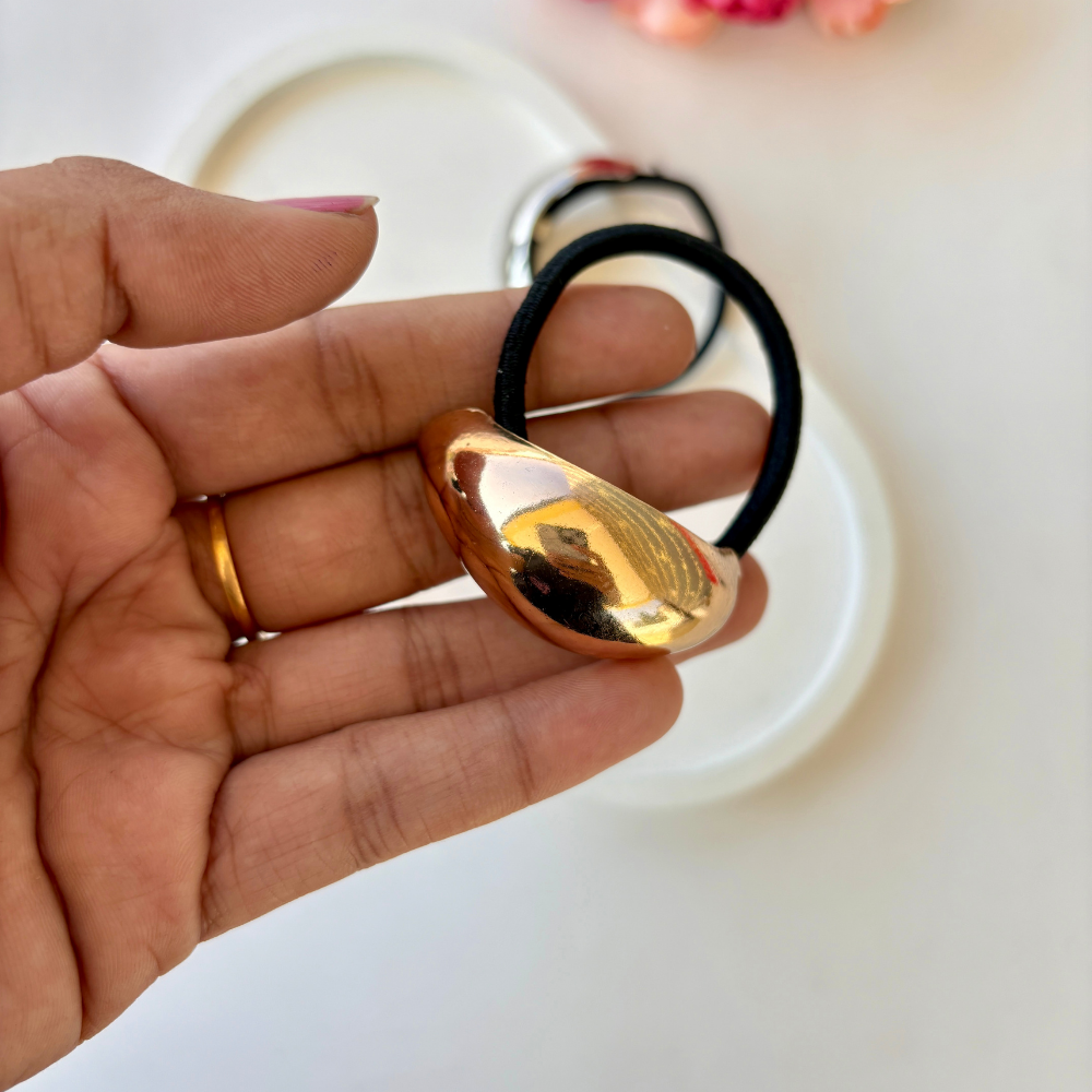Single Curve Pony Cuff