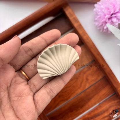 Pastel Shades Shell Hair Claw – Small