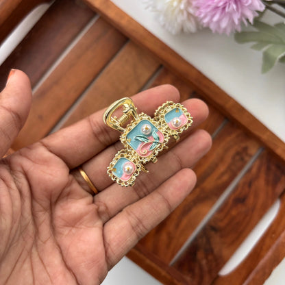 Royal Pastel Pearl Hair Claw – Medium