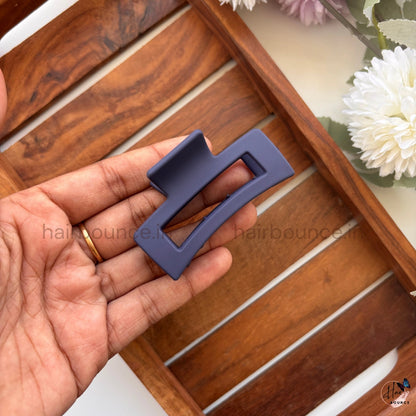Minimalist Rectangle Hair Claw – Medium
