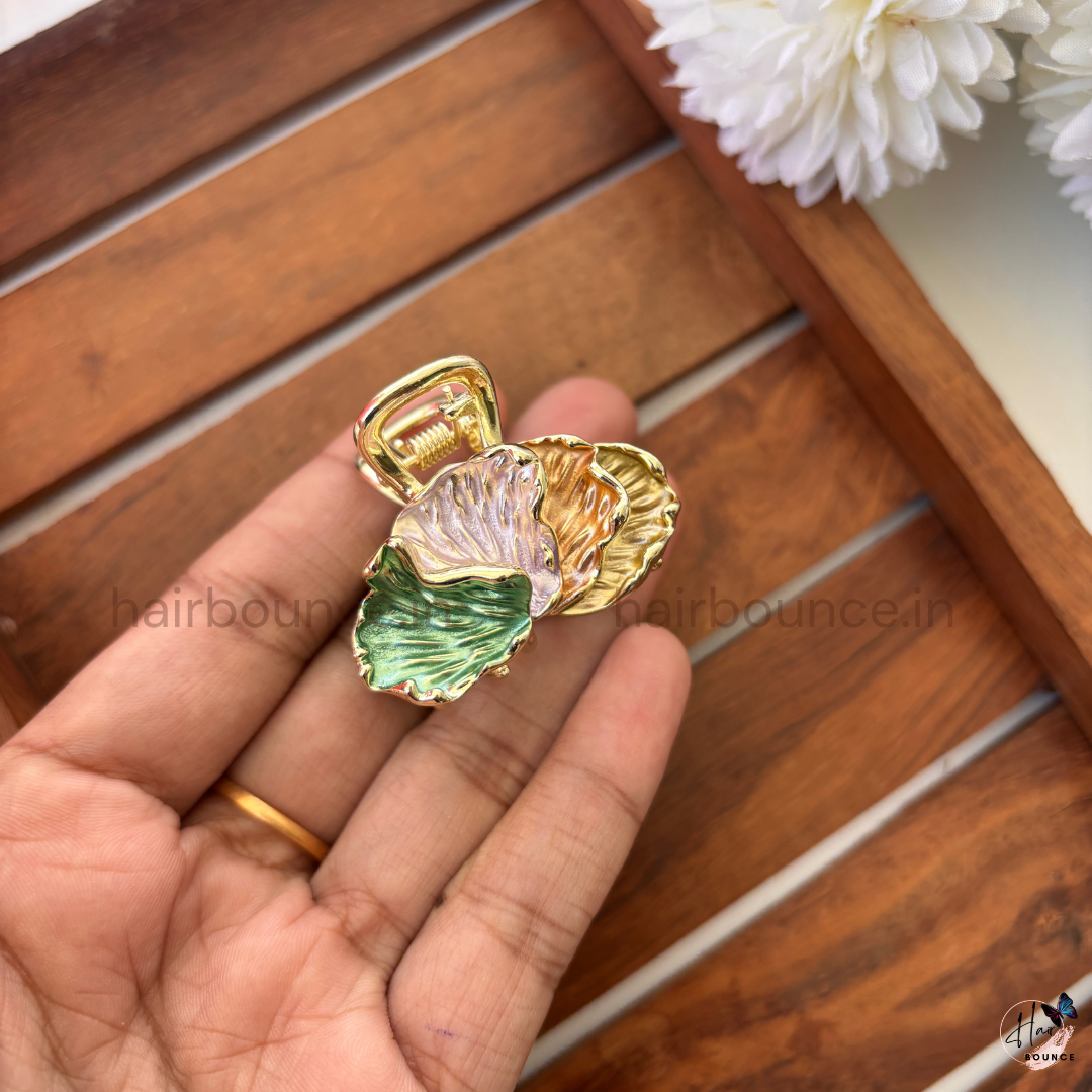 Twisted Petal Luxe Hair Claw – Medium