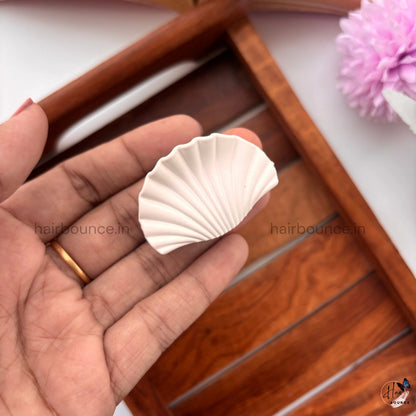 Pastel Shades Shell Hair Claw – Small