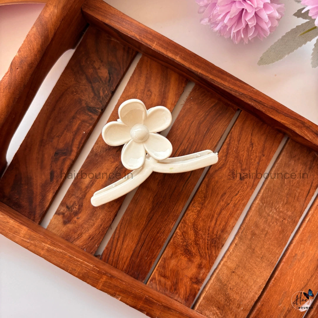 Daisy Stem Hair Claw – Medium