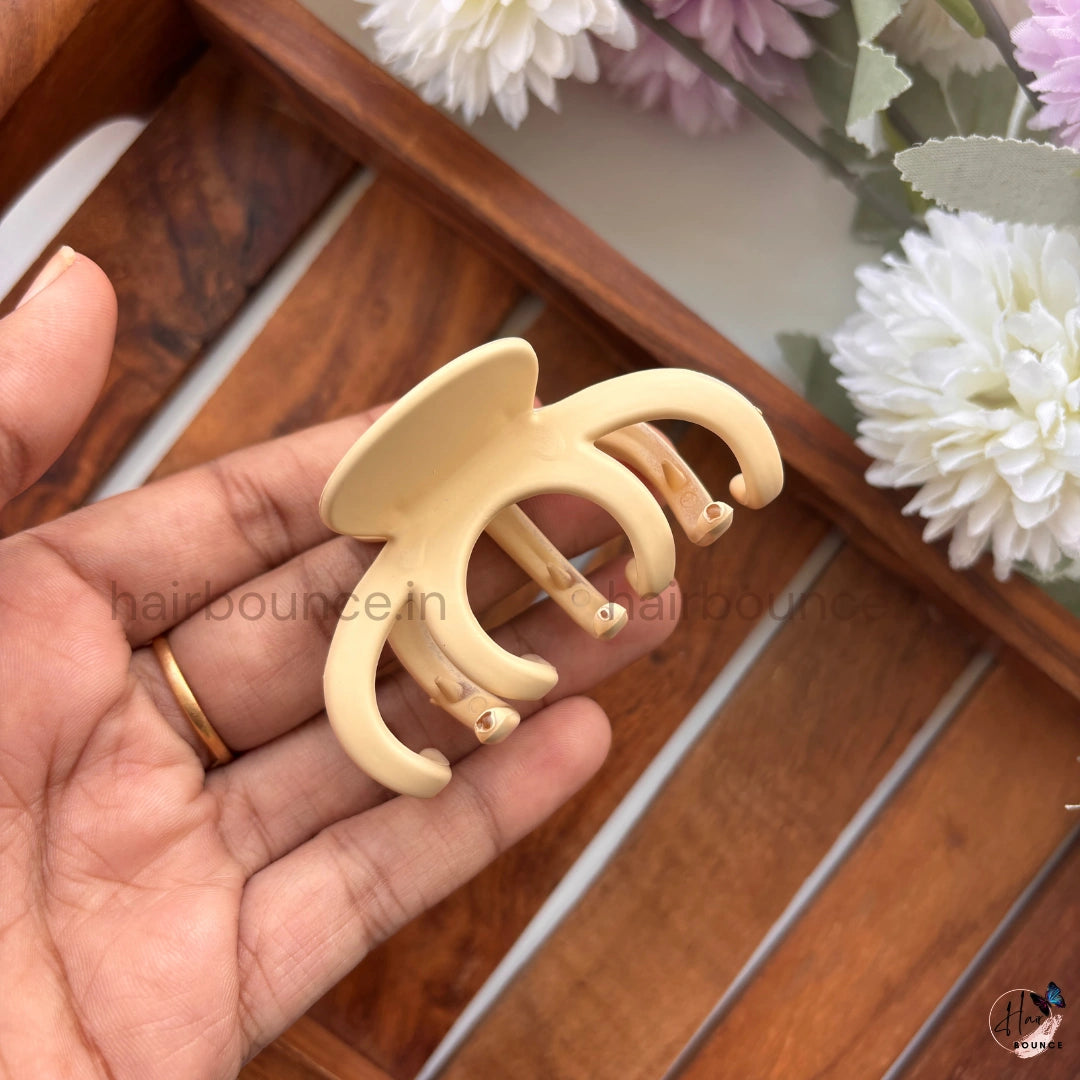 Matte Crown Hair Claw – Medium