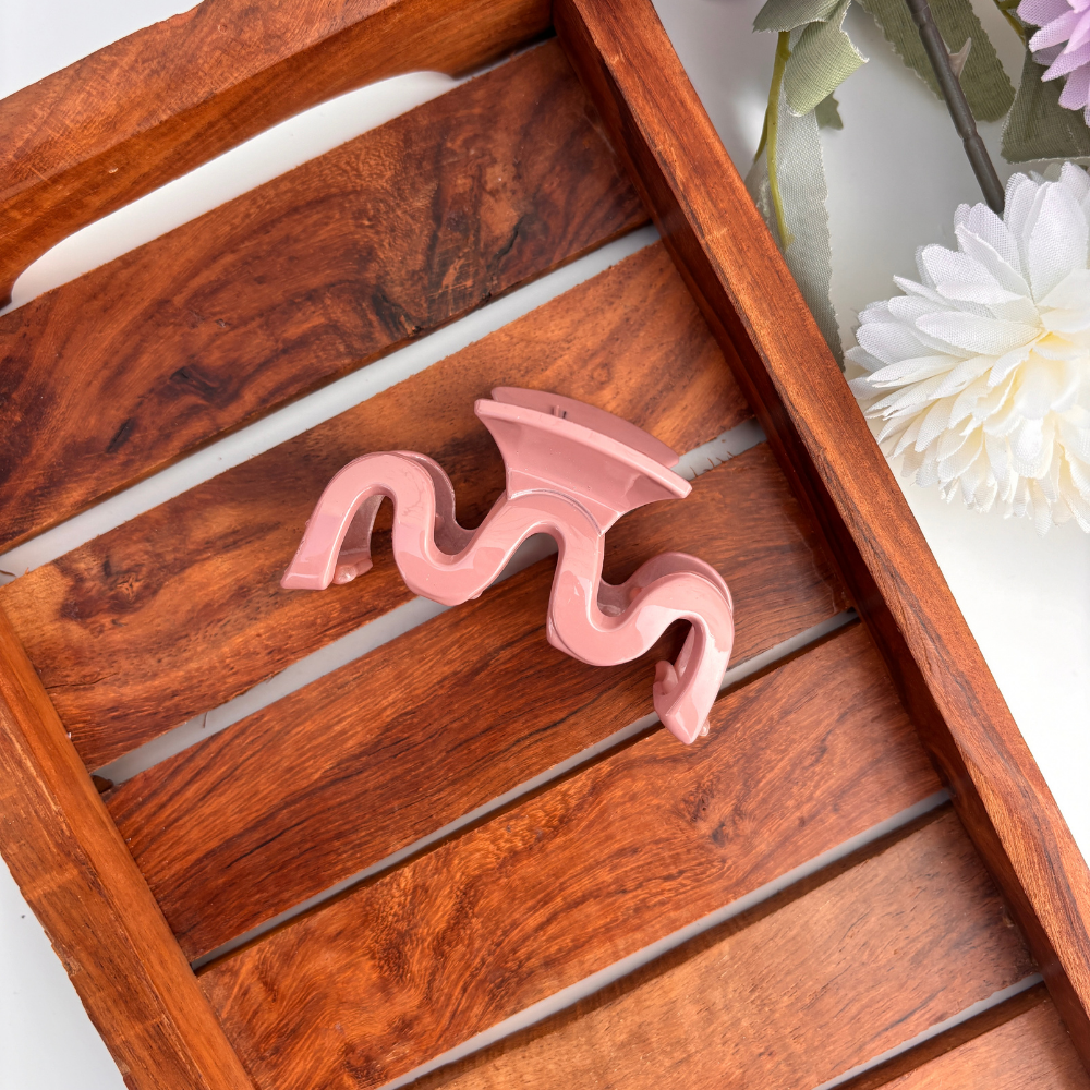 Wavy Hair Claw - Medium