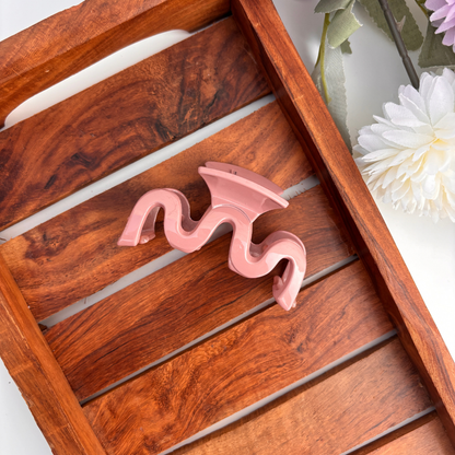 Wavy Hair Claw - Medium
