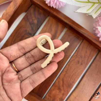 Minimal Loop Matte Mini Hair Claw – Small