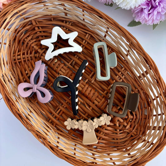 Everyday Essentials Hamper 🤍🌿 - Assorted Colours